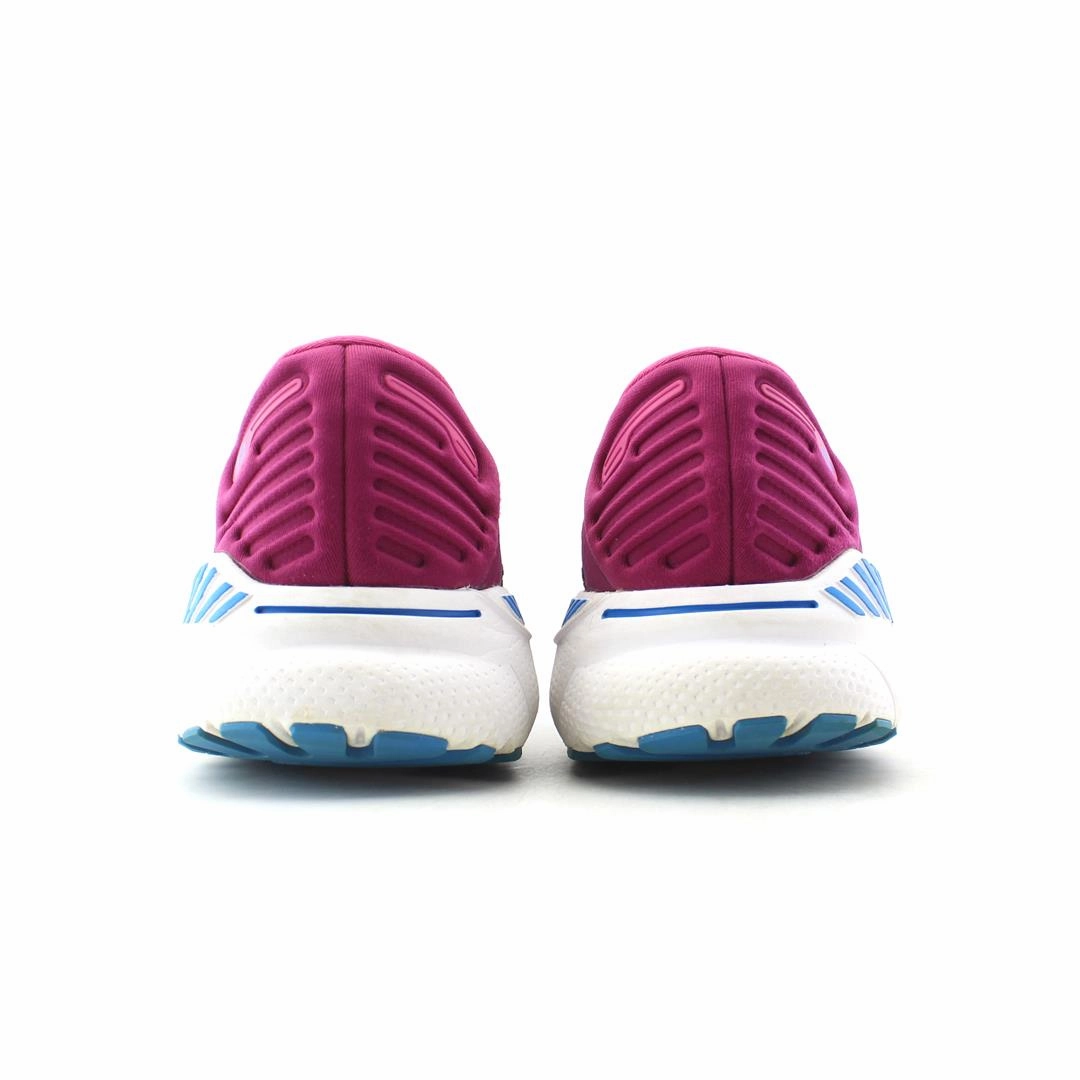 BROOKS ADRENALINE GTS 22 Brooks running footwear shots