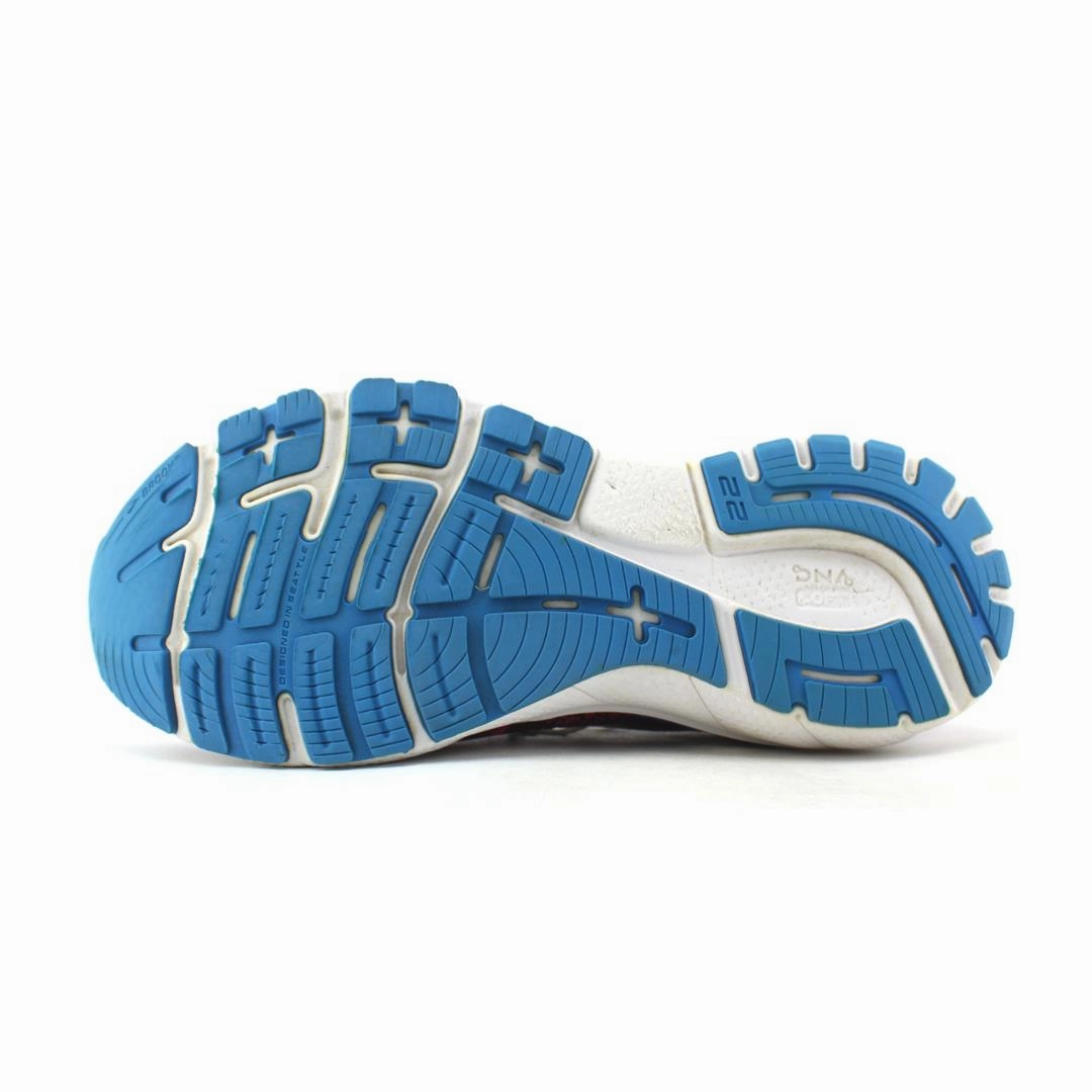 BROOKS ADRENALINE GTS 22 Brooks running footwear shots