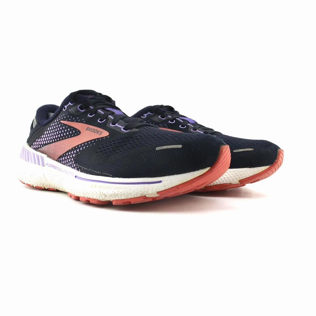 BROOKS ADRENALINE GTS 22 Brooks running shoe close-ups