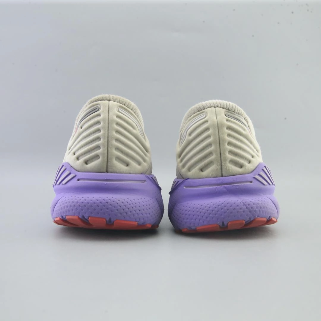 BROOKS ADRENALINE GTS 22 Brooks running shoe close-ups