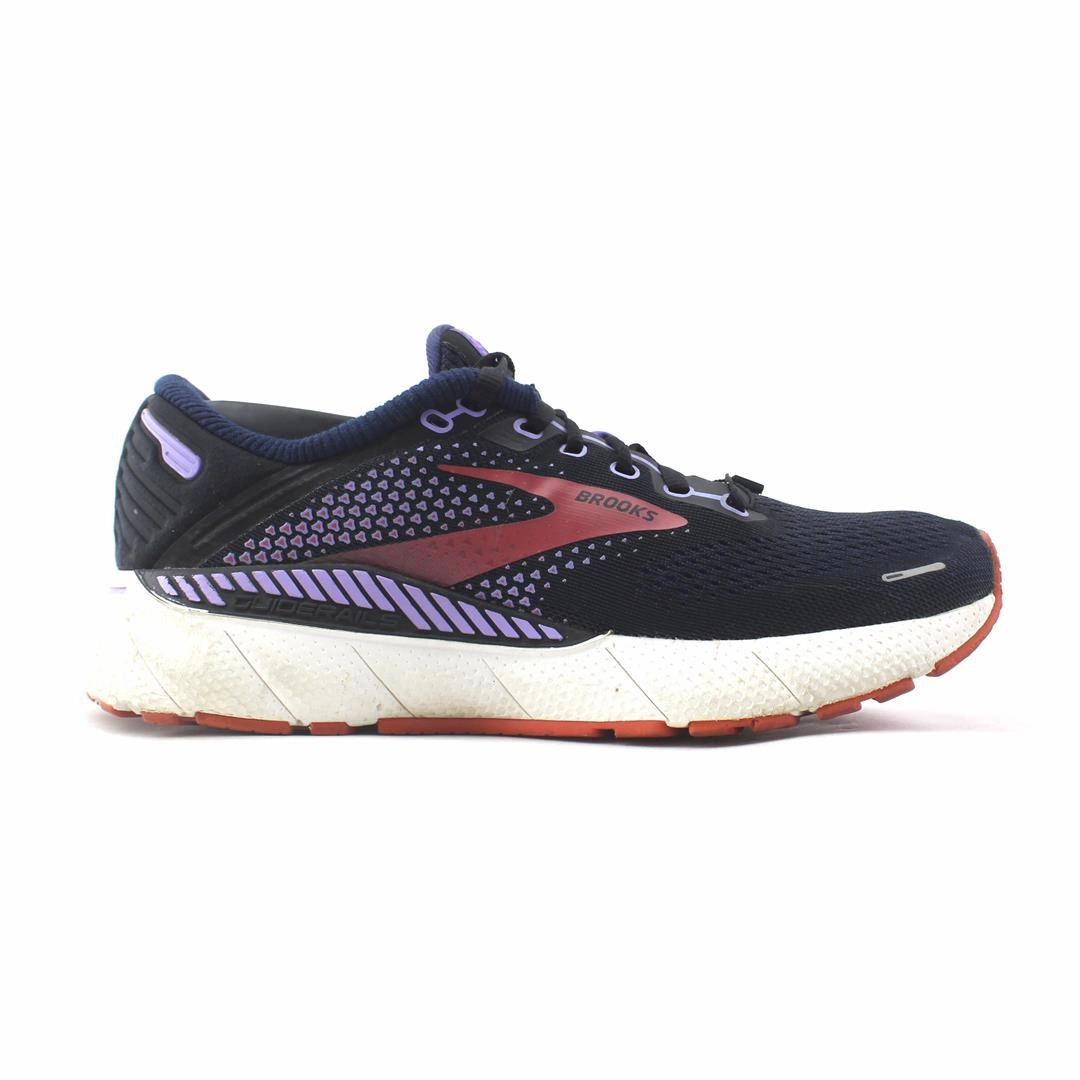 BROOKS ADRENALINE GTS 22 Brooks running shoe close-ups