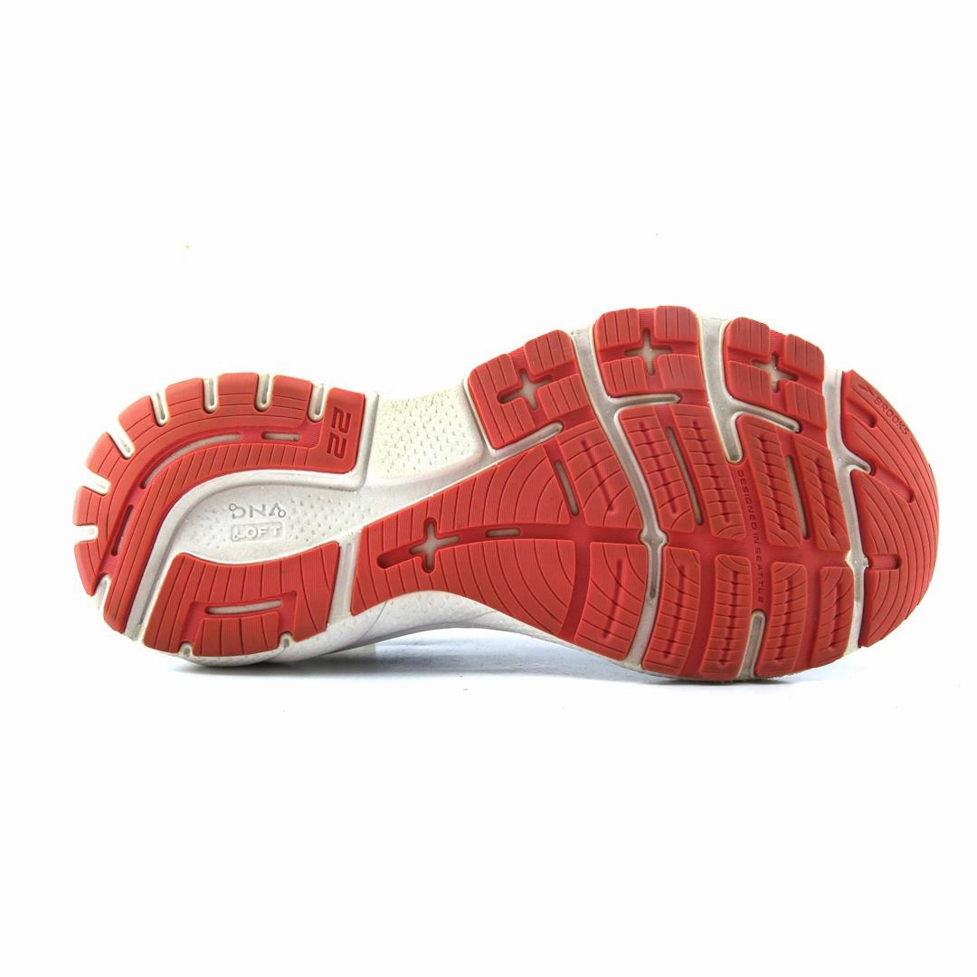 BROOKS ADRENALINE GTS 22 Brooks trainer design images