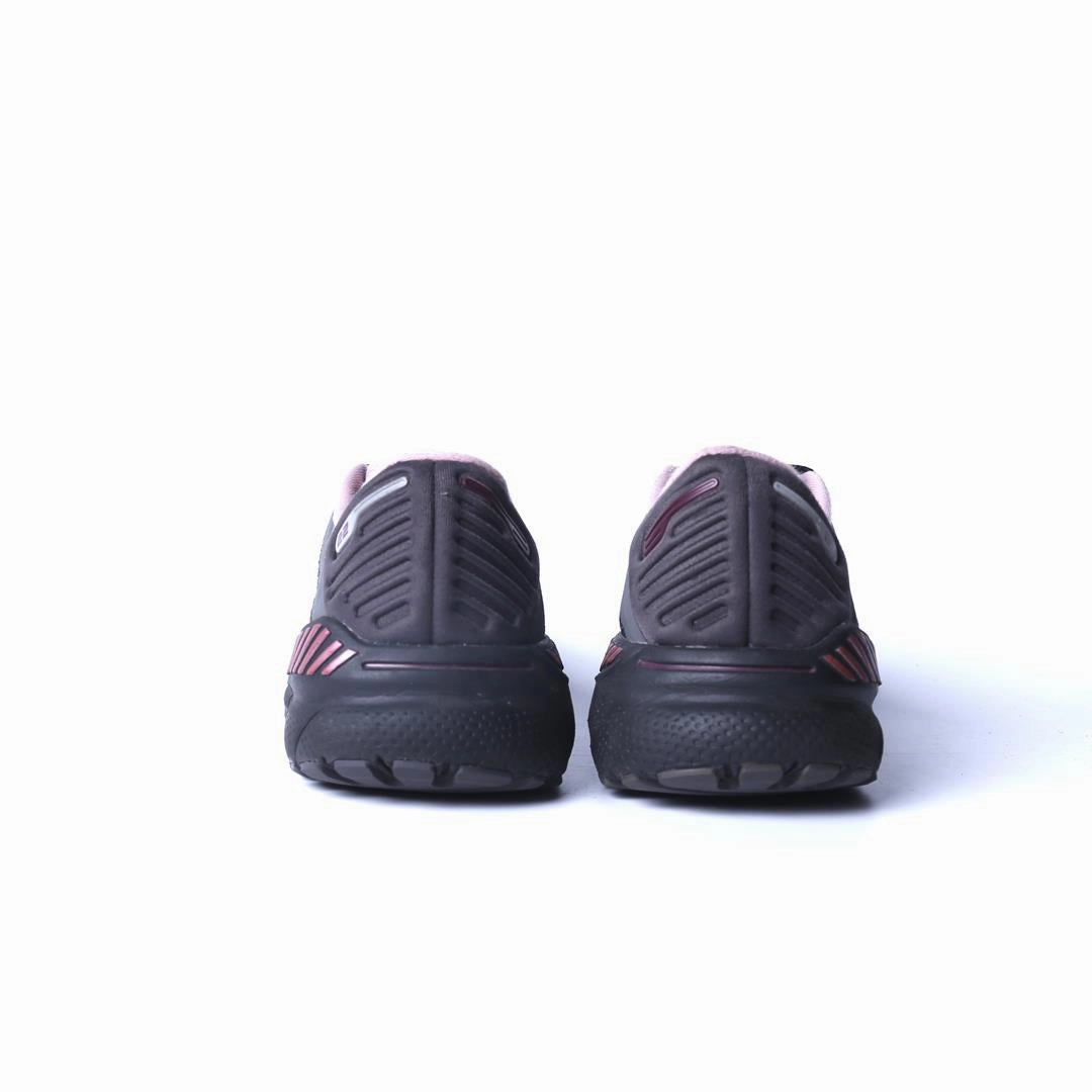 BROOKS ADRENALINE GTS 22 Brooks trainer design images
