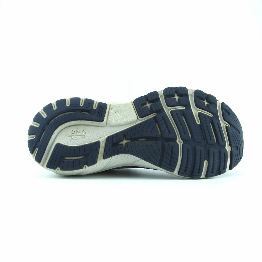 BROOKS ADRENALINE GTS 22 Brooks trainer design images