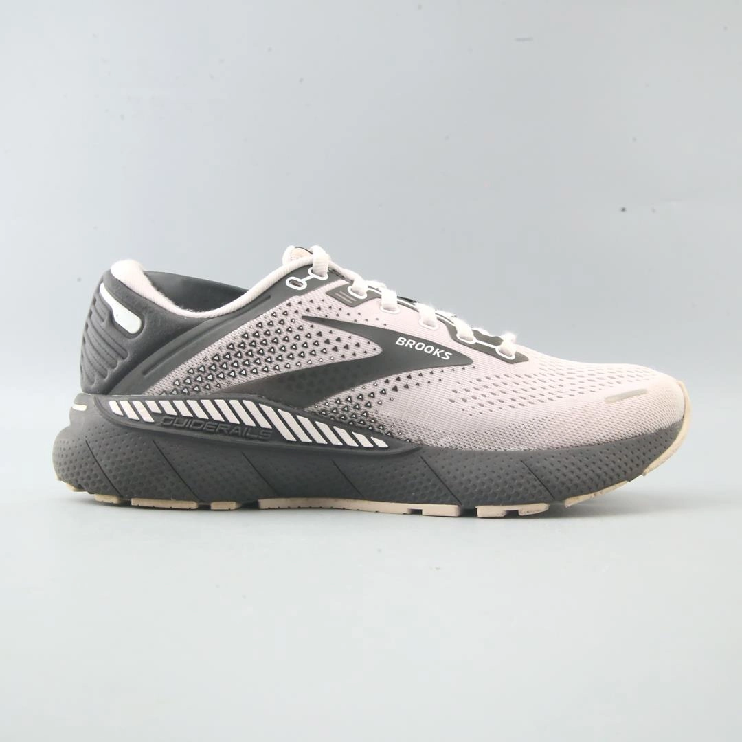 BROOKS ADRENALINE GTS 22 Brooks trainer design images