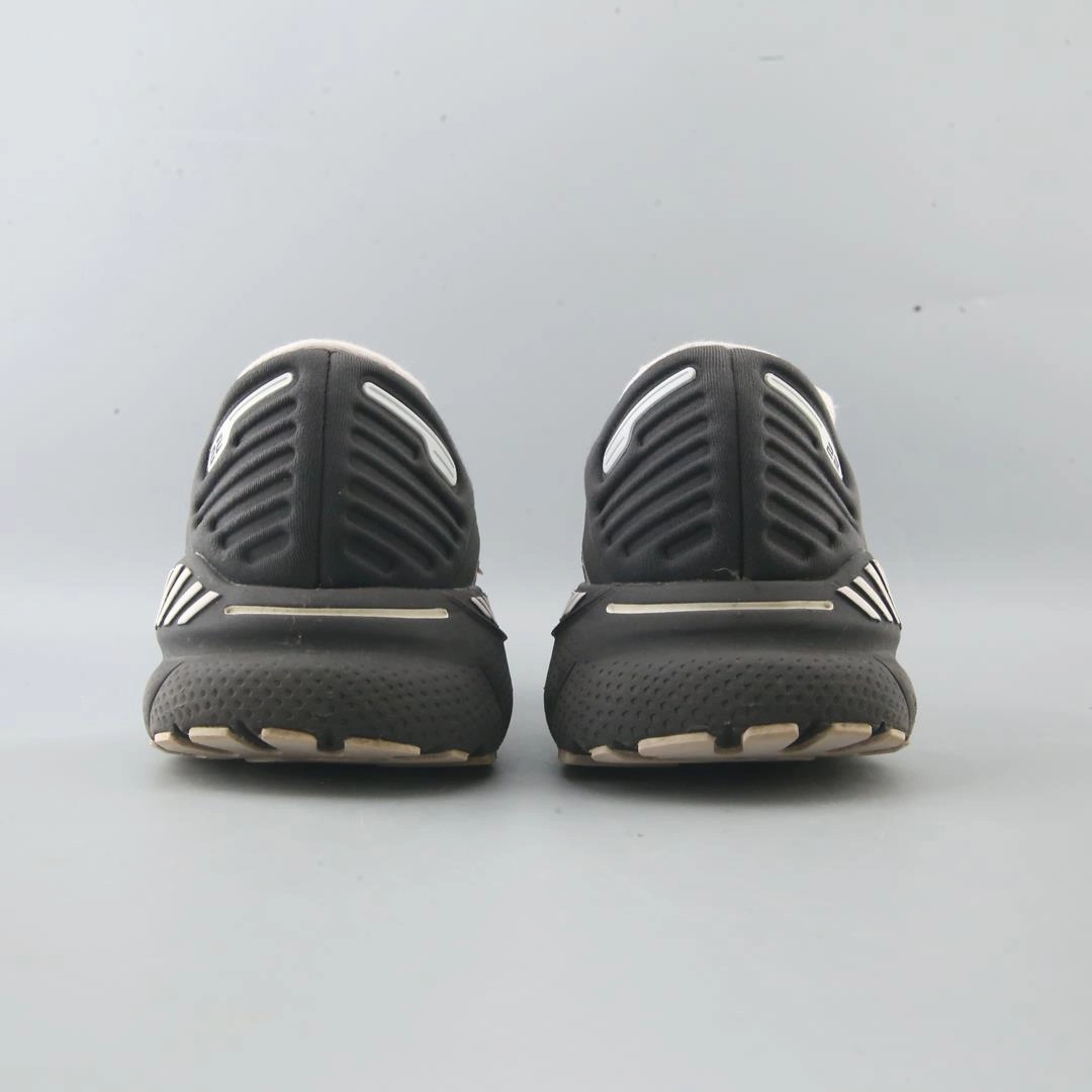 BROOKS ADRENALINE GTS 22 Brooks trainer design images