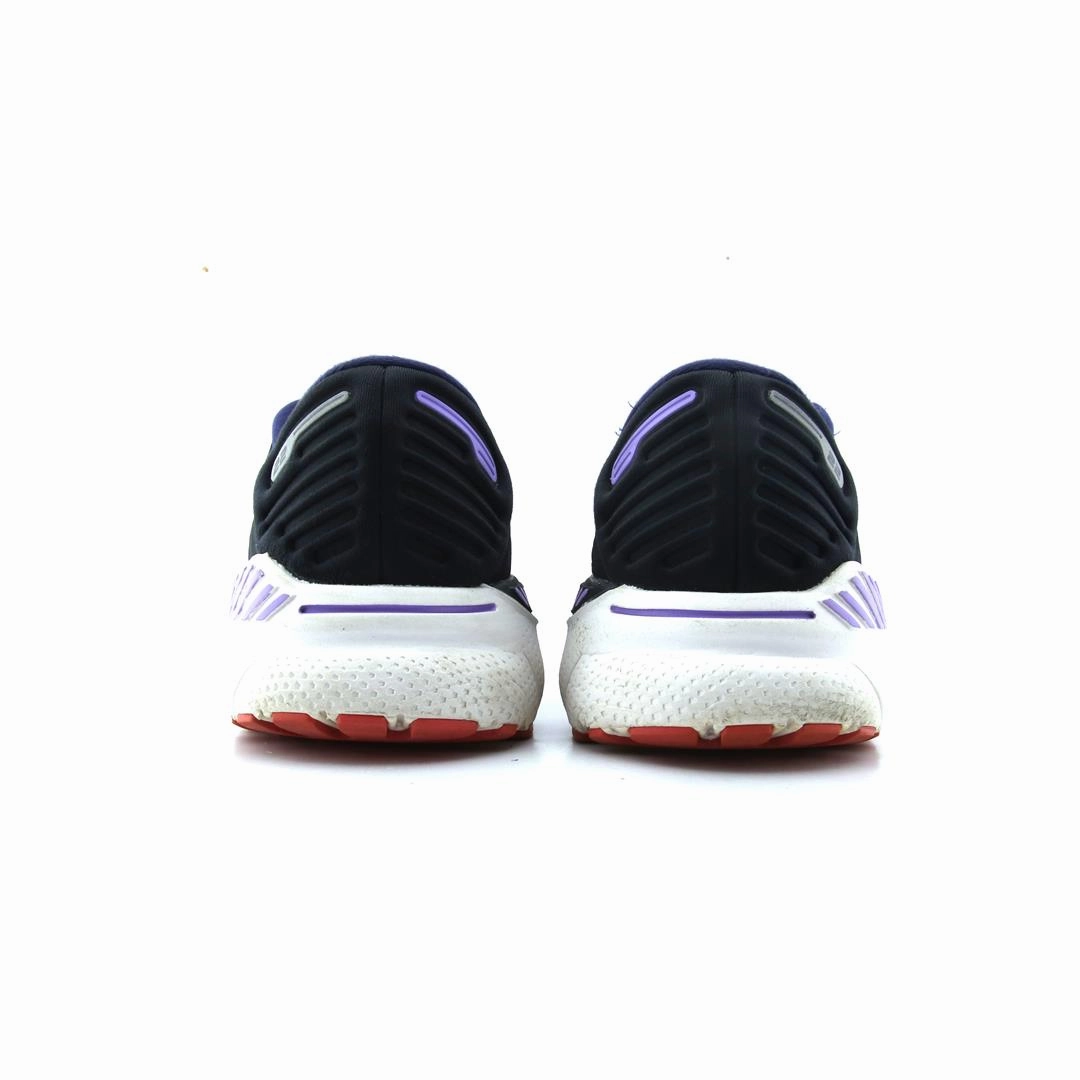 BROOKS ADRENALINE GTS 22 Brooks trainer design images