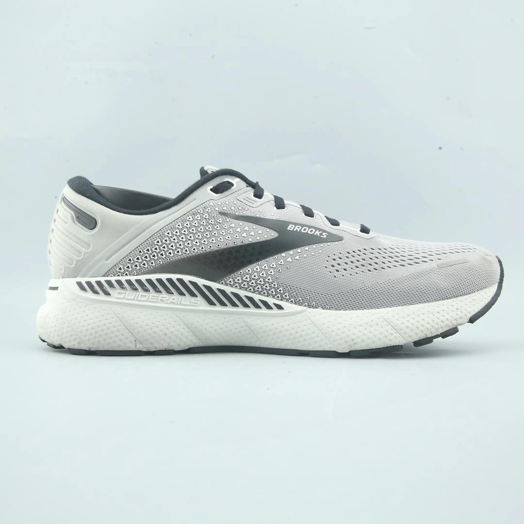 BROOKS ADRENALINE GTS 22 lightweight running shoe photos