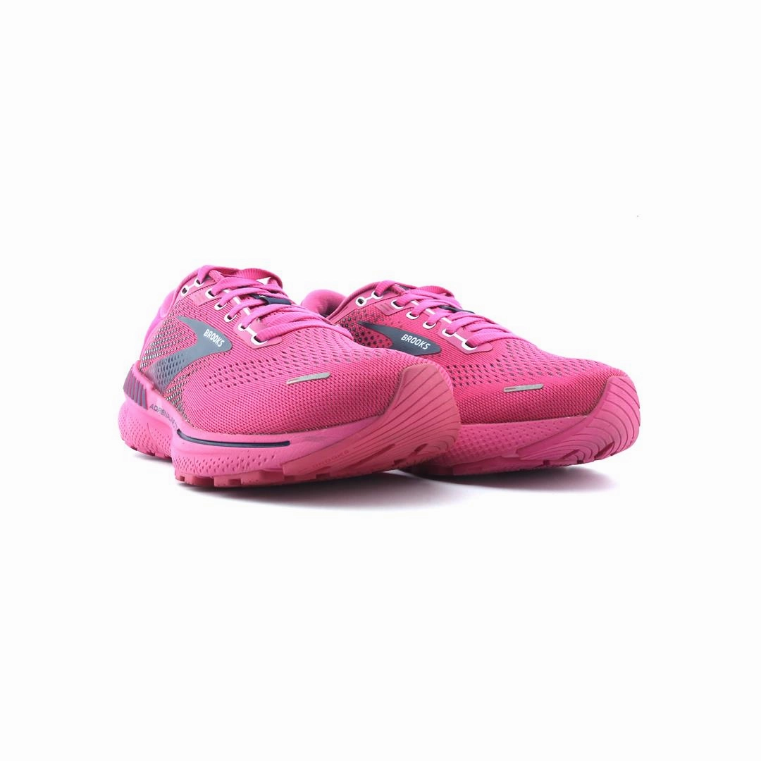 BROOKS ADRENALINE GTS 22 performance running shoe visuals