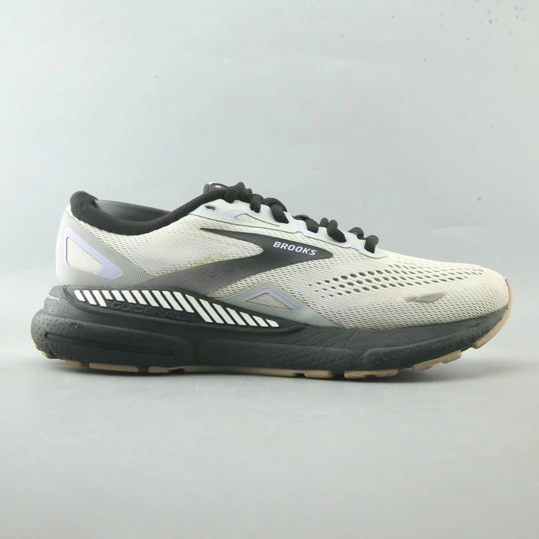 BROOKS ADRENALINE GTS 23 performance running shoe visuals