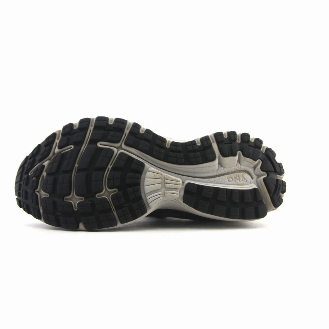 BROOKS ANTHEM 2 Brooks running footwear shots