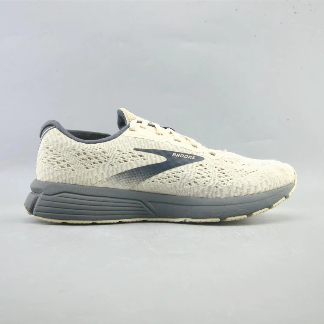 BROOKS ANTHEM 4 athletic Brooks shoe snapshots