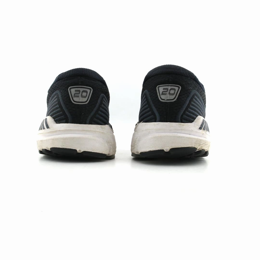 BROOKS BEAST 20 Brooks trainer design images