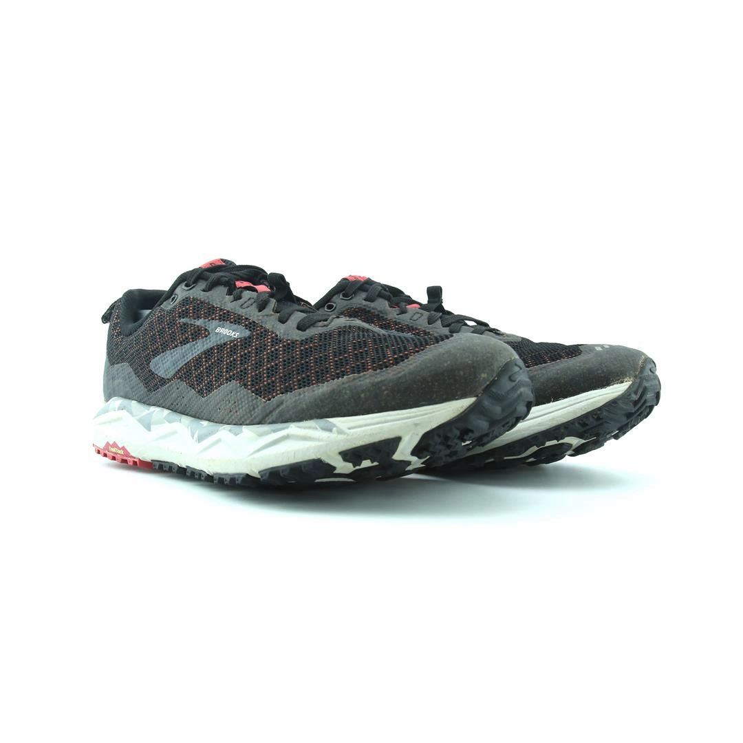 BROOKS CALDERA 3 Brooks trainer design images