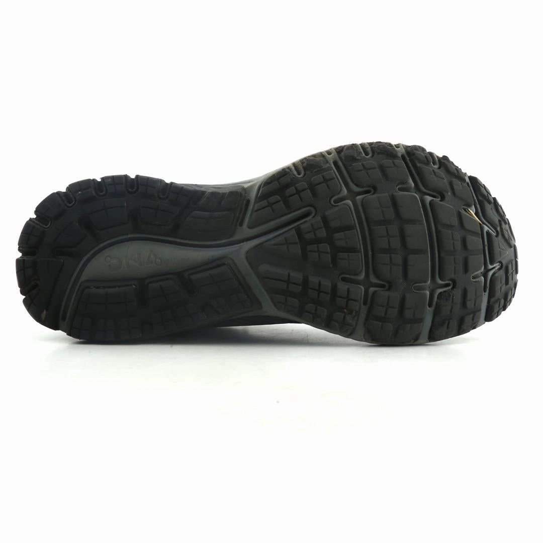 BROOKS GHOST 10 lightweight running shoe photos