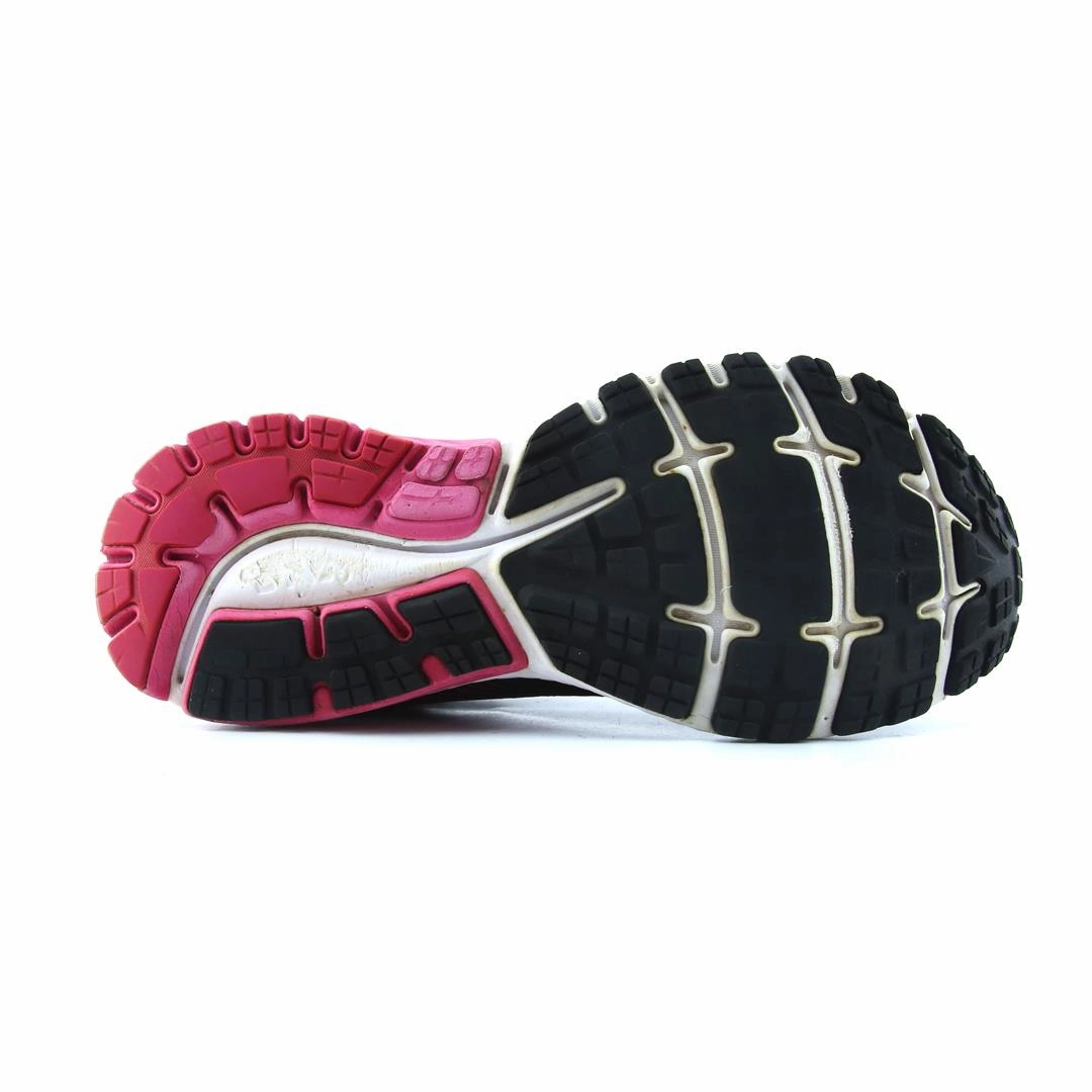 BROOKS GHOST 10 performance running shoe visuals