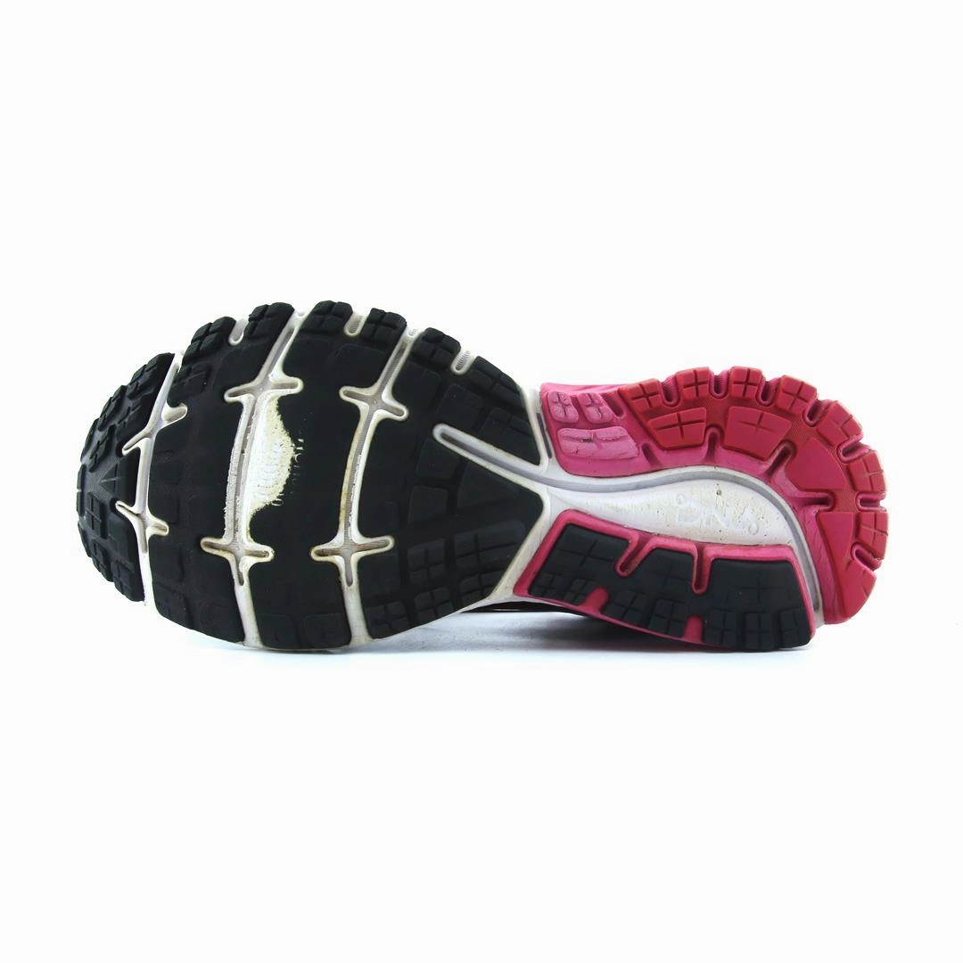 BROOKS GHOST 10 performance running shoe visuals