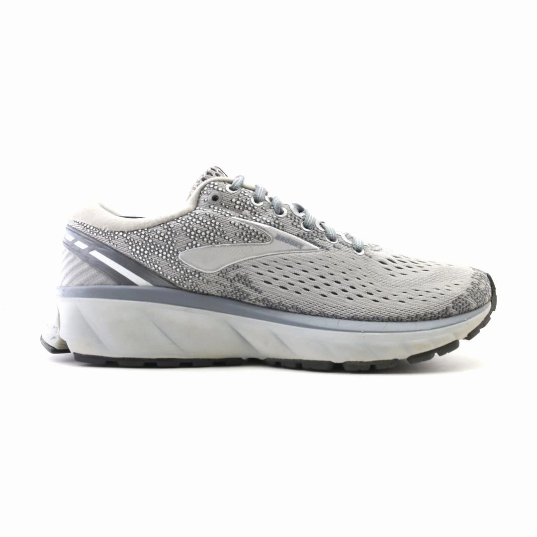 BROOKS GHOST 11 Brooks running footwear shots