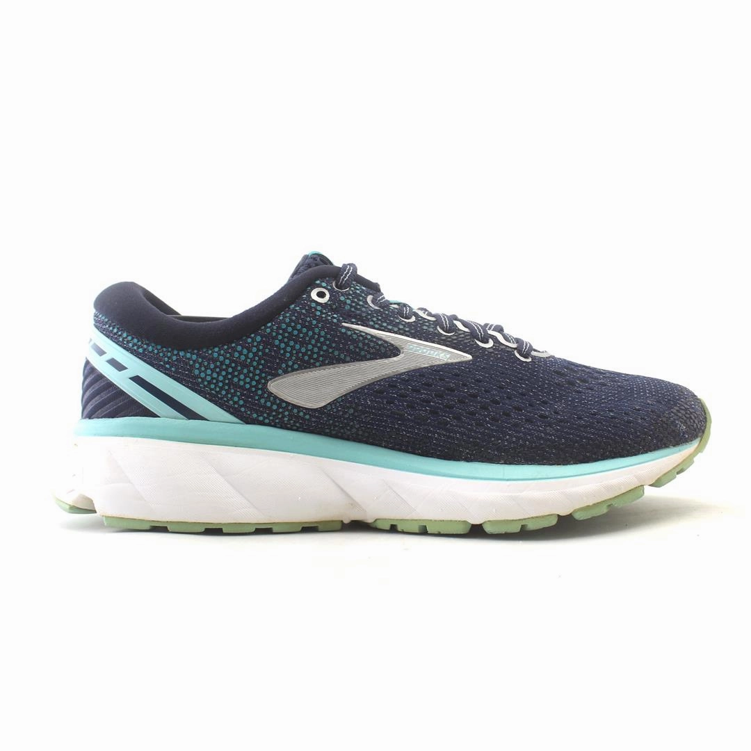 BROOKS GHOST 11 Brooks running footwear shots