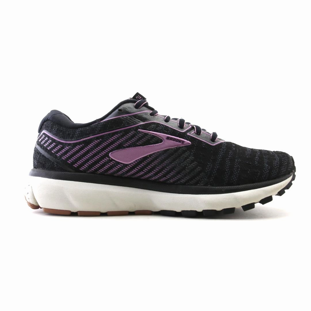 BROOKS GHOST 12 Brooks running footwear shots