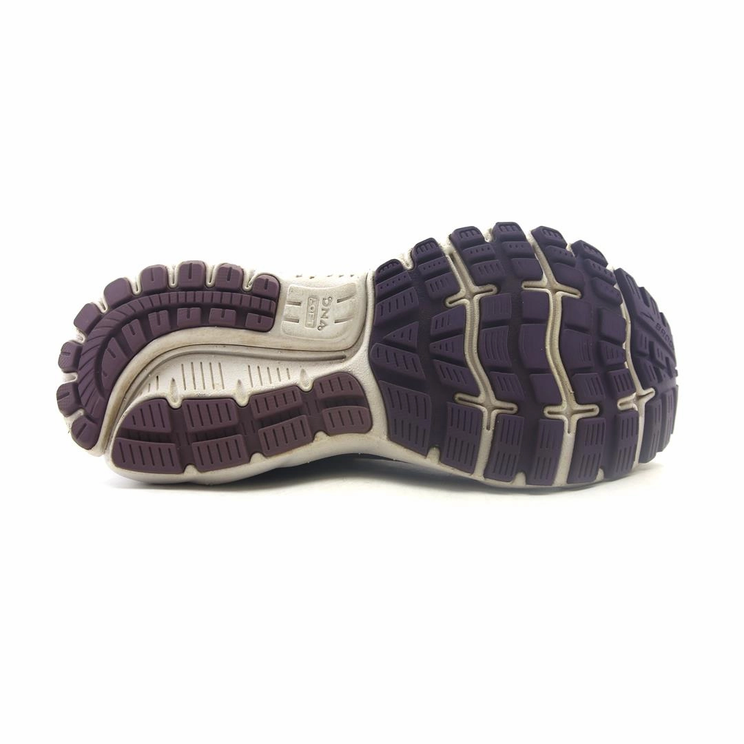 BROOKS GHOST 12 Brooks running footwear shots
