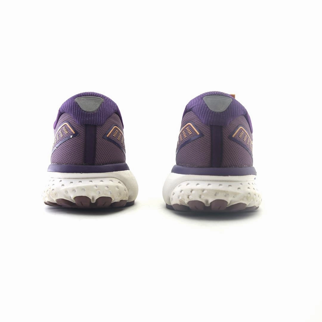 BROOKS GHOST 12 Brooks running footwear shots