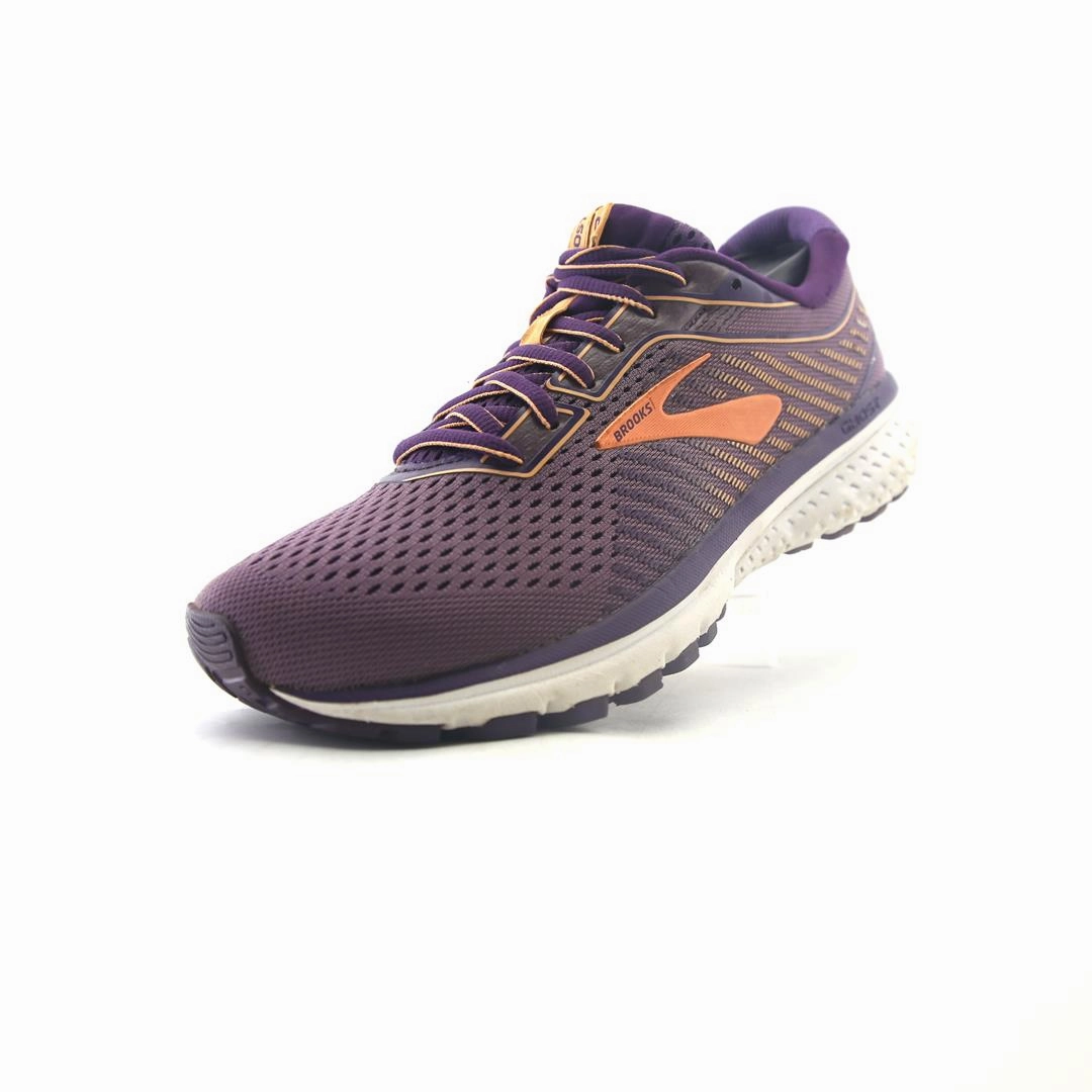 BROOKS GHOST 12 Brooks running footwear shots