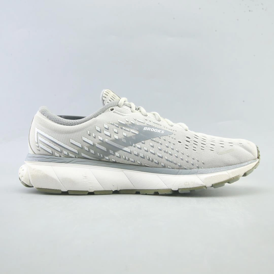 BROOKS GHOST 13 Brooks trainer design images