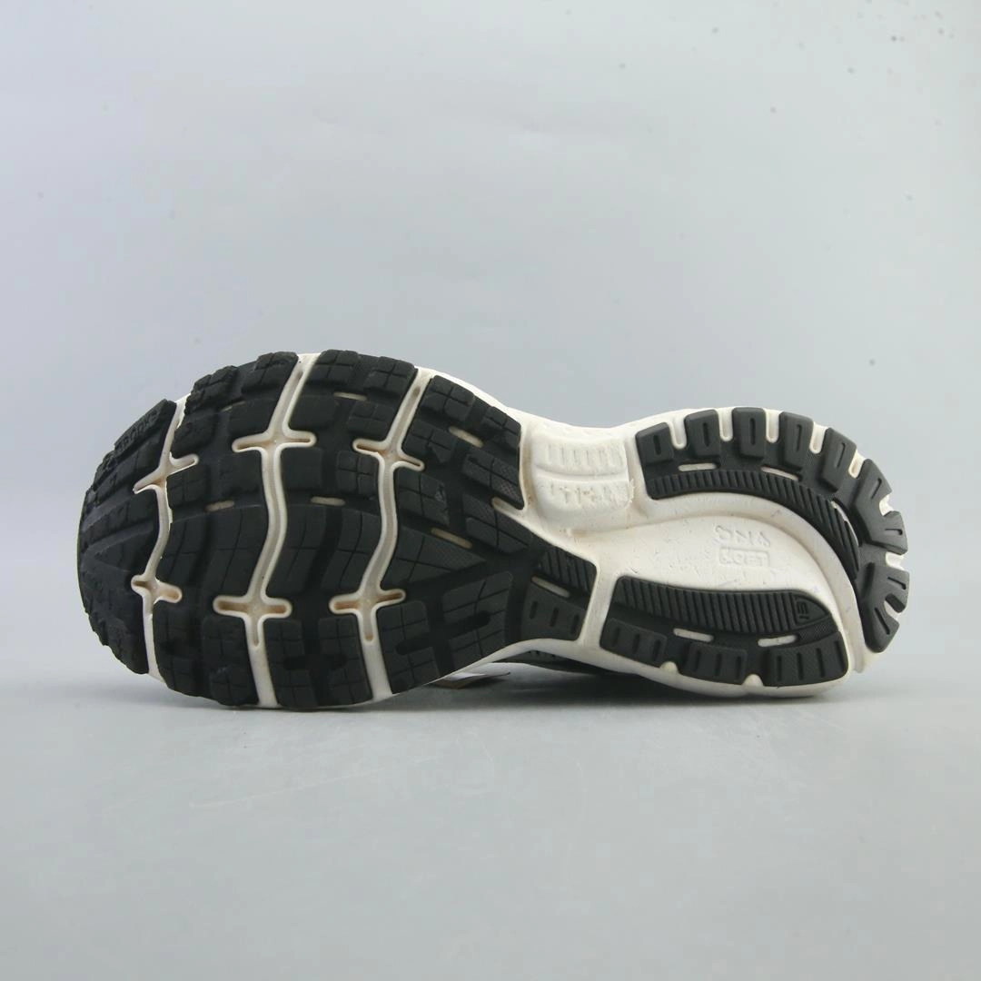 BROOKS GHOST 13 performance running shoe visuals