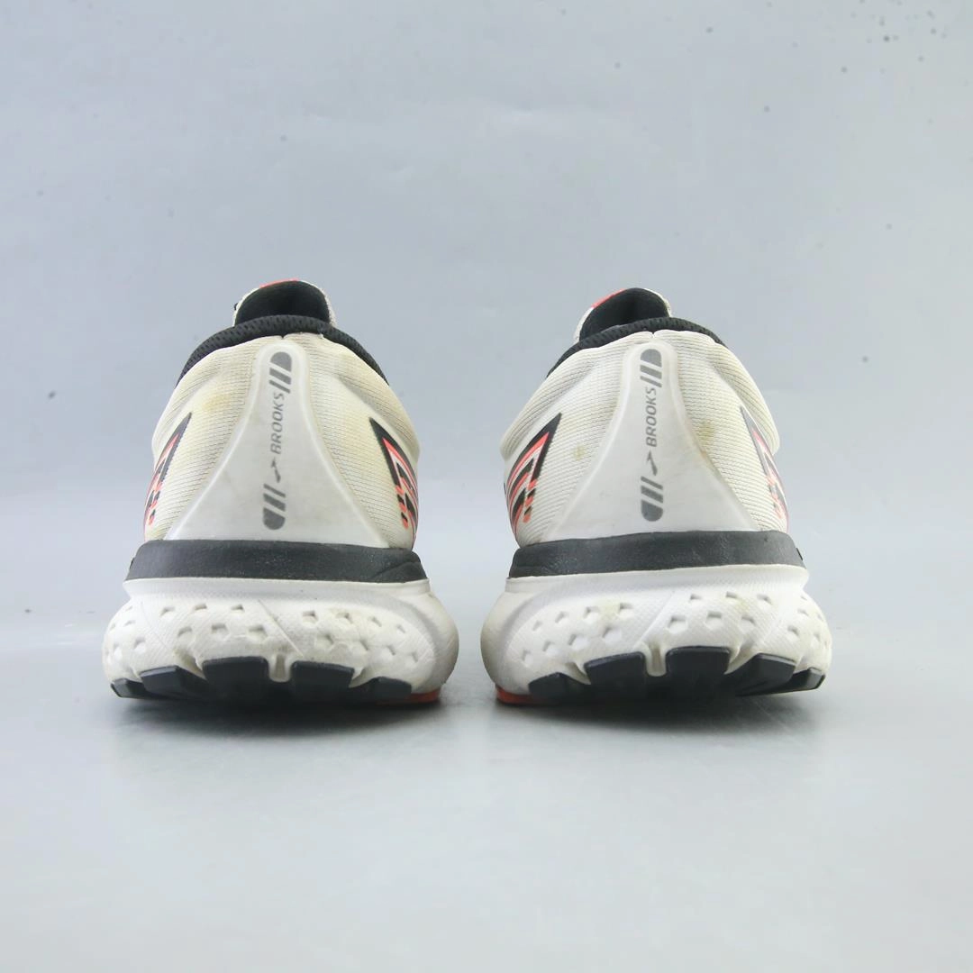 BROOKS GHOST 13 performance running shoe visuals