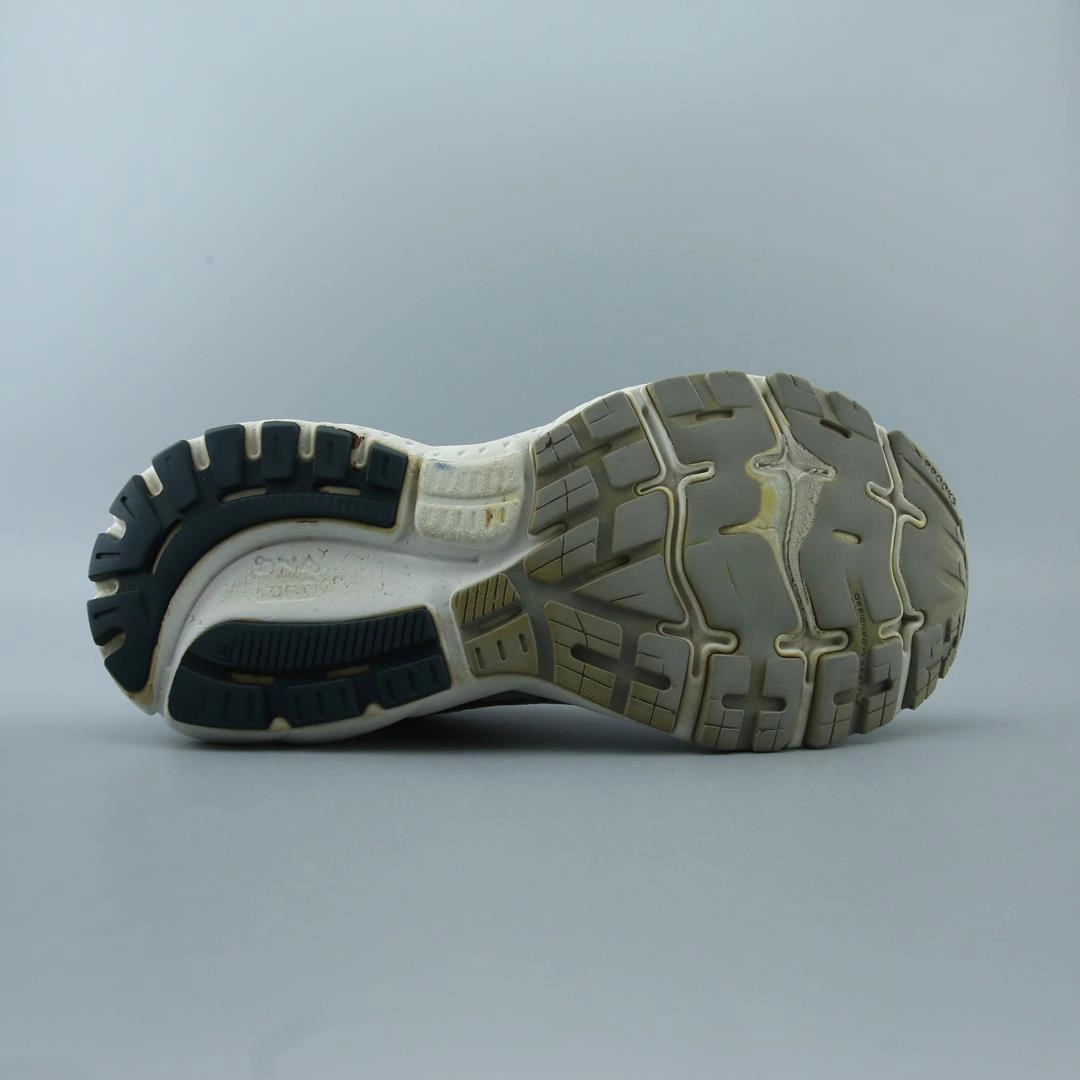 BROOKS GHOST 13 performance running shoe visuals