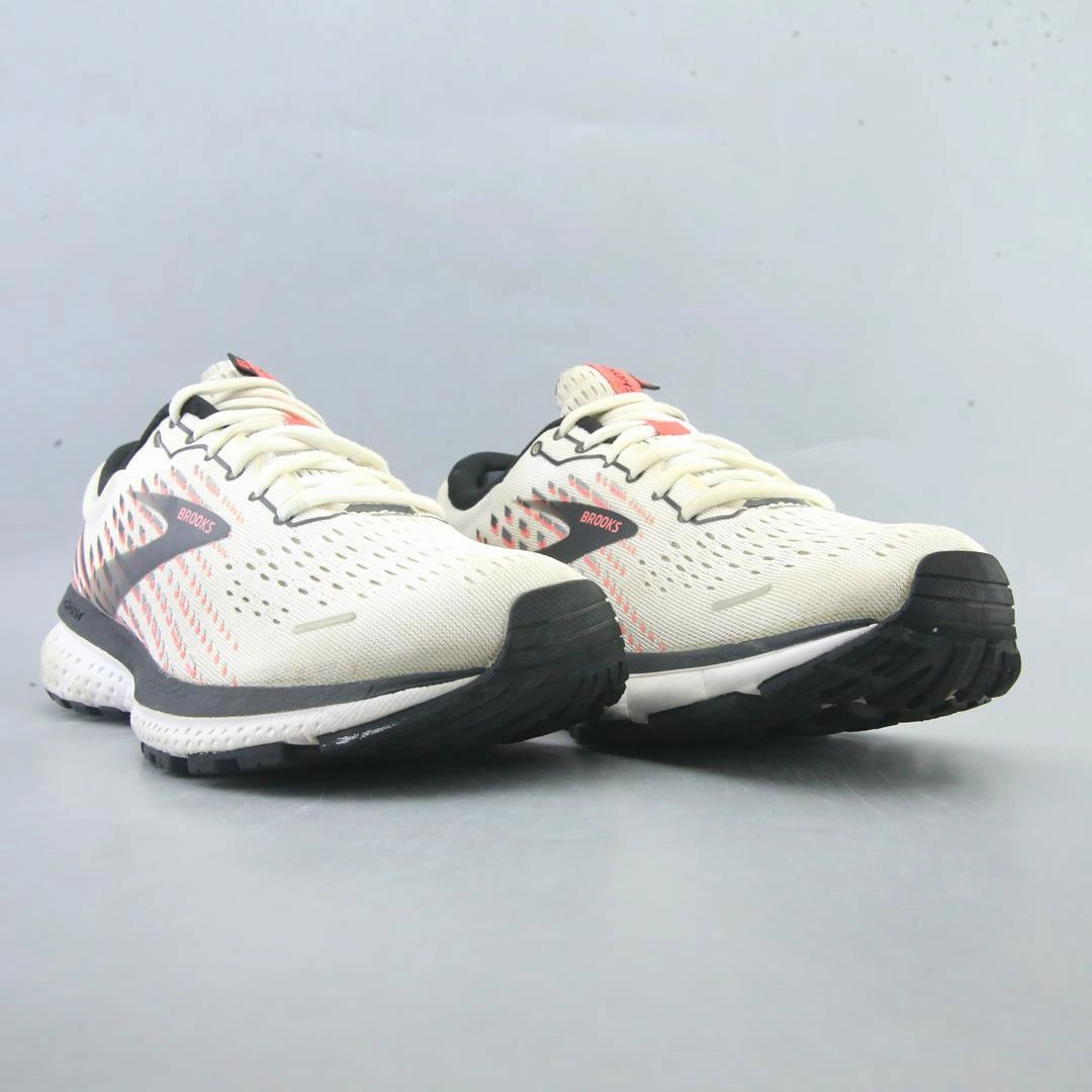 BROOKS GHOST 13 performance running shoe visuals