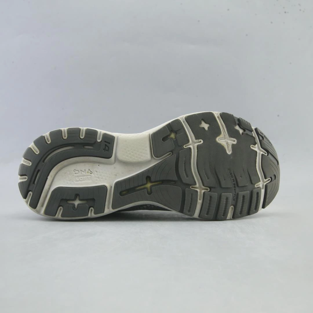 BROOKS GHOST 14 Brooks running shoe close-ups