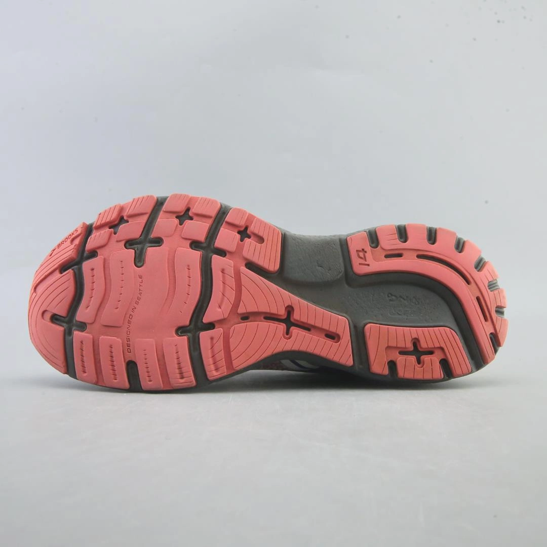 BROOKS GHOST 14 Brooks running shoe close-ups