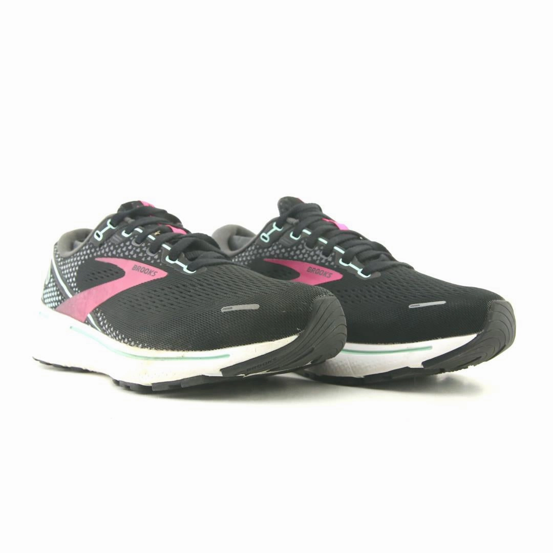 BROOKS GHOST 14 Brooks running shoe close-ups