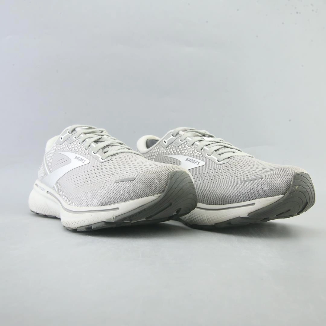 BROOKS GHOST 14 Brooks running shoe close-ups