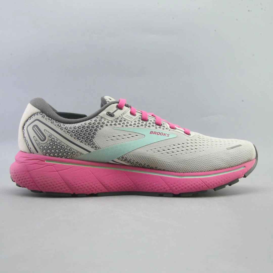 BROOKS GHOST 14 Brooks running shoe close-ups