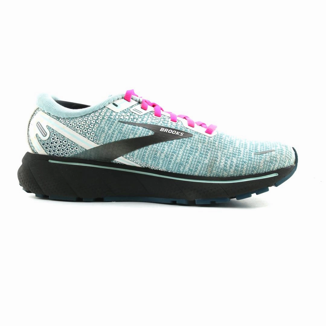 BROOKS GHOST 14 Brooks running shoe close-ups