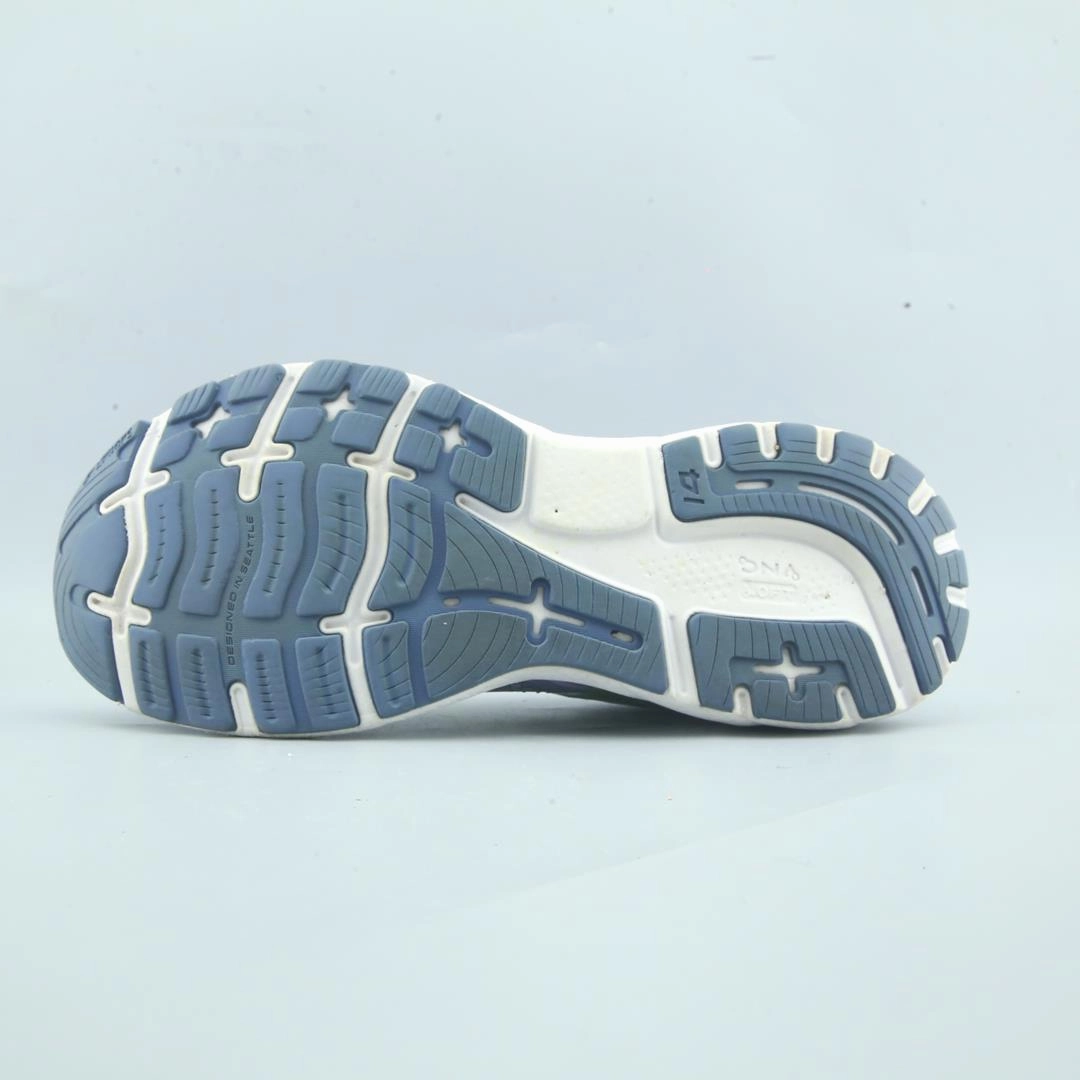 BROOKS GHOST 14 lightweight running shoe photos
