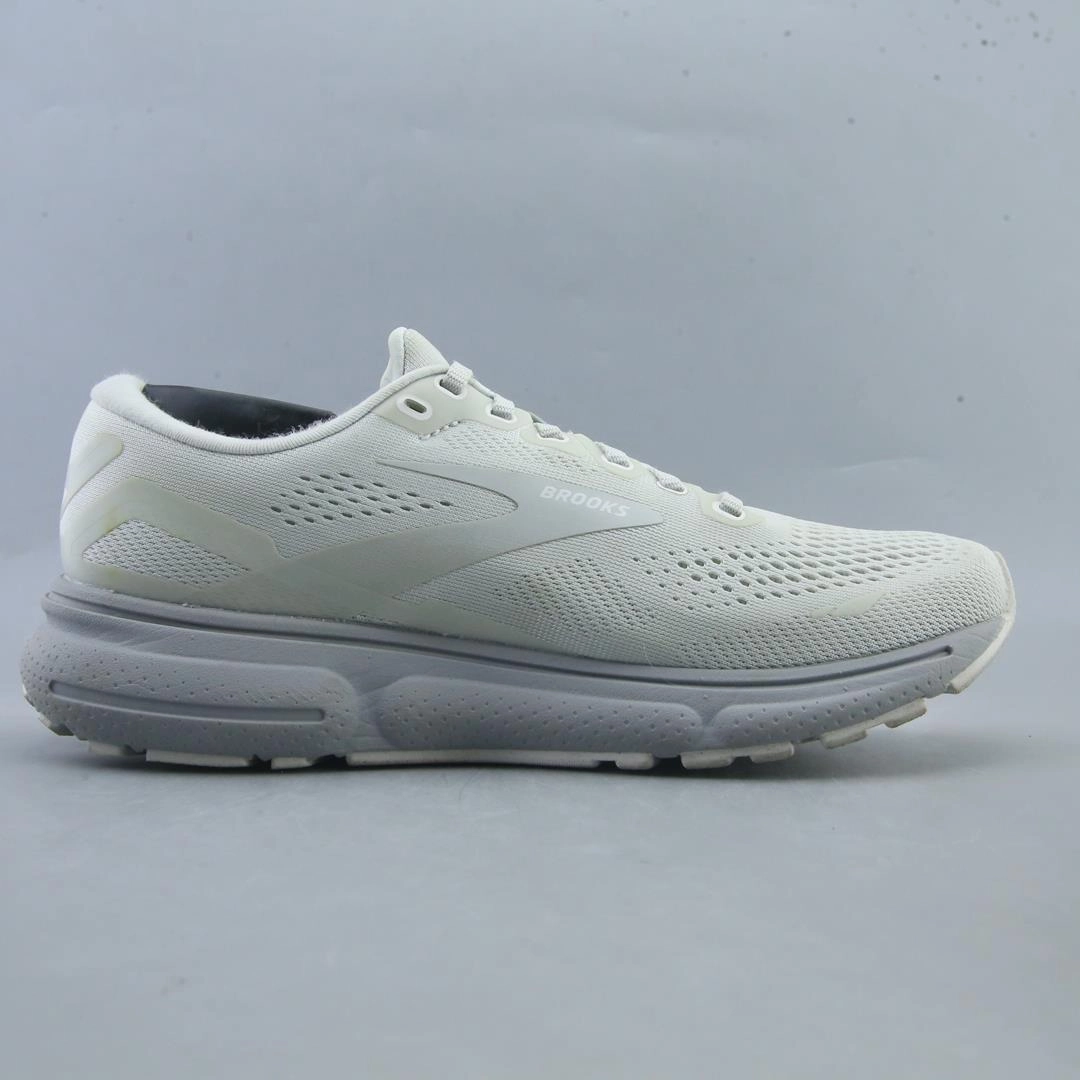 BROOKS GHOST 15 athletic Brooks shoe snapshots