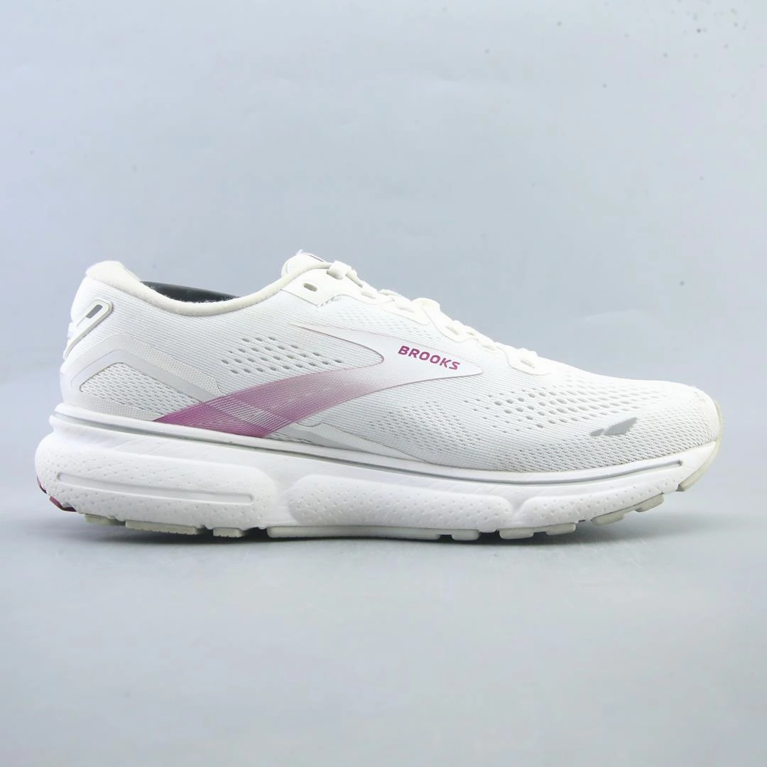 BROOKS GHOST 15 athletic Brooks shoe snapshots