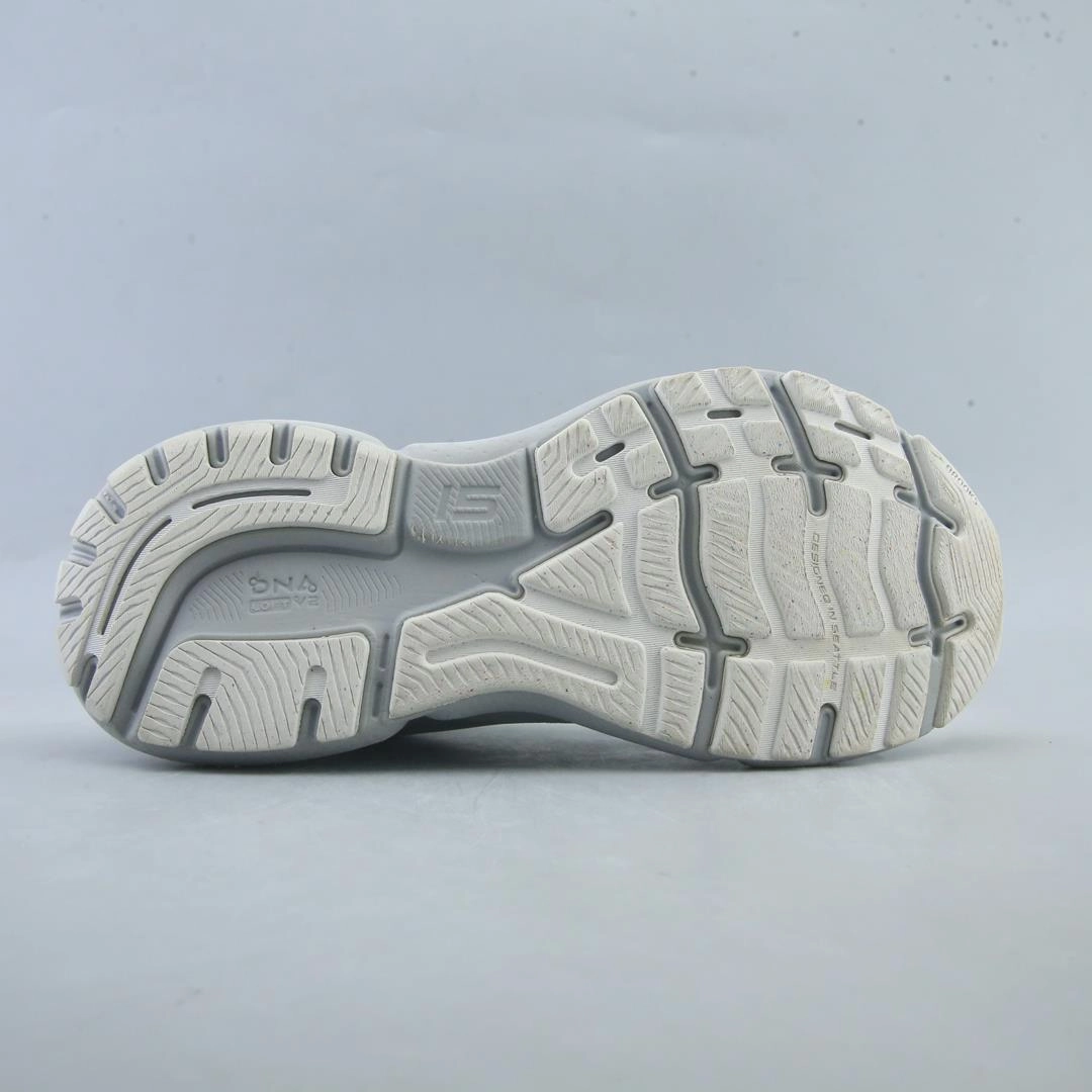 BROOKS GHOST 15 athletic Brooks shoe snapshots