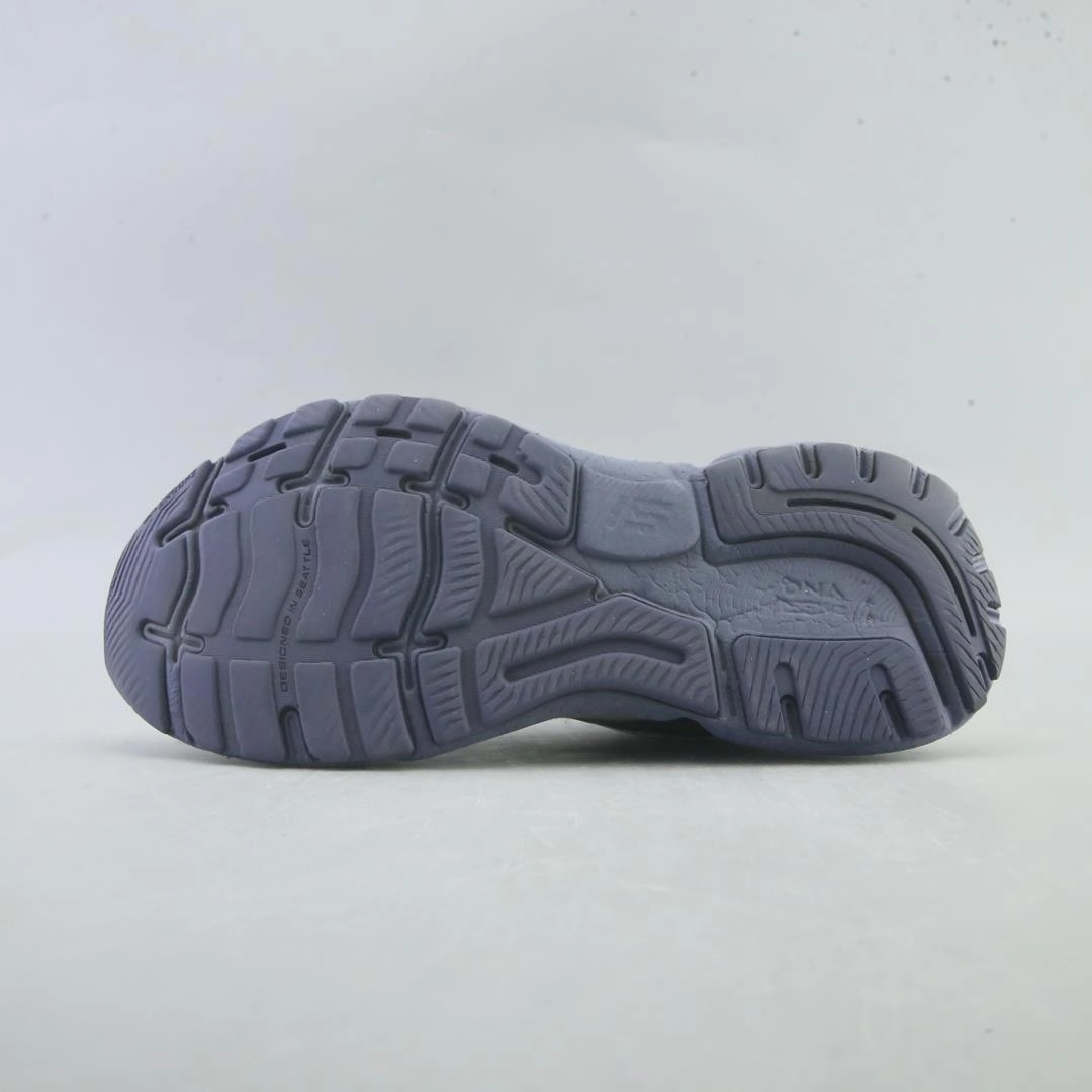 BROOKS GHOST 15 Brooks running shoe close-ups