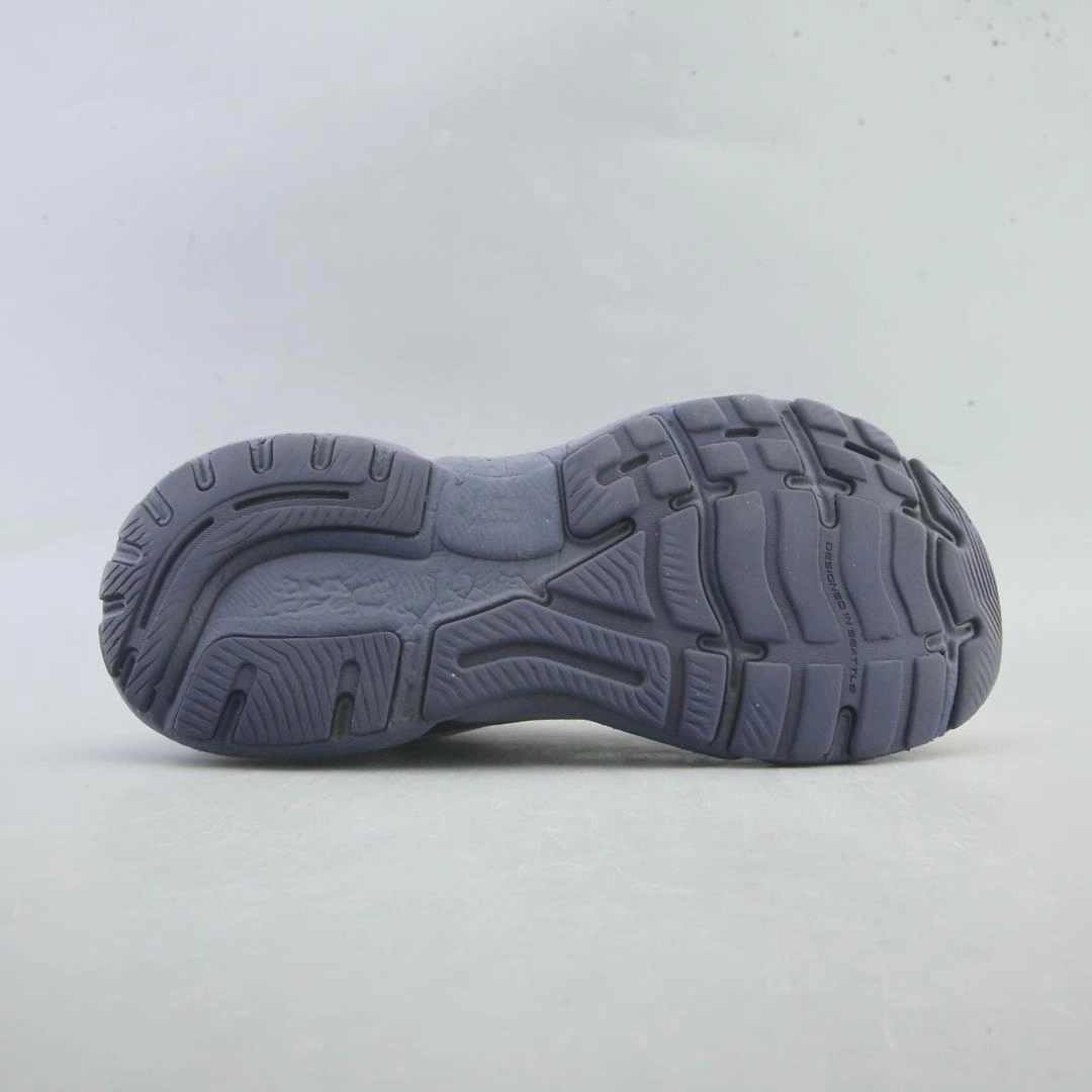 BROOKS GHOST 15 Brooks running shoe close-ups
