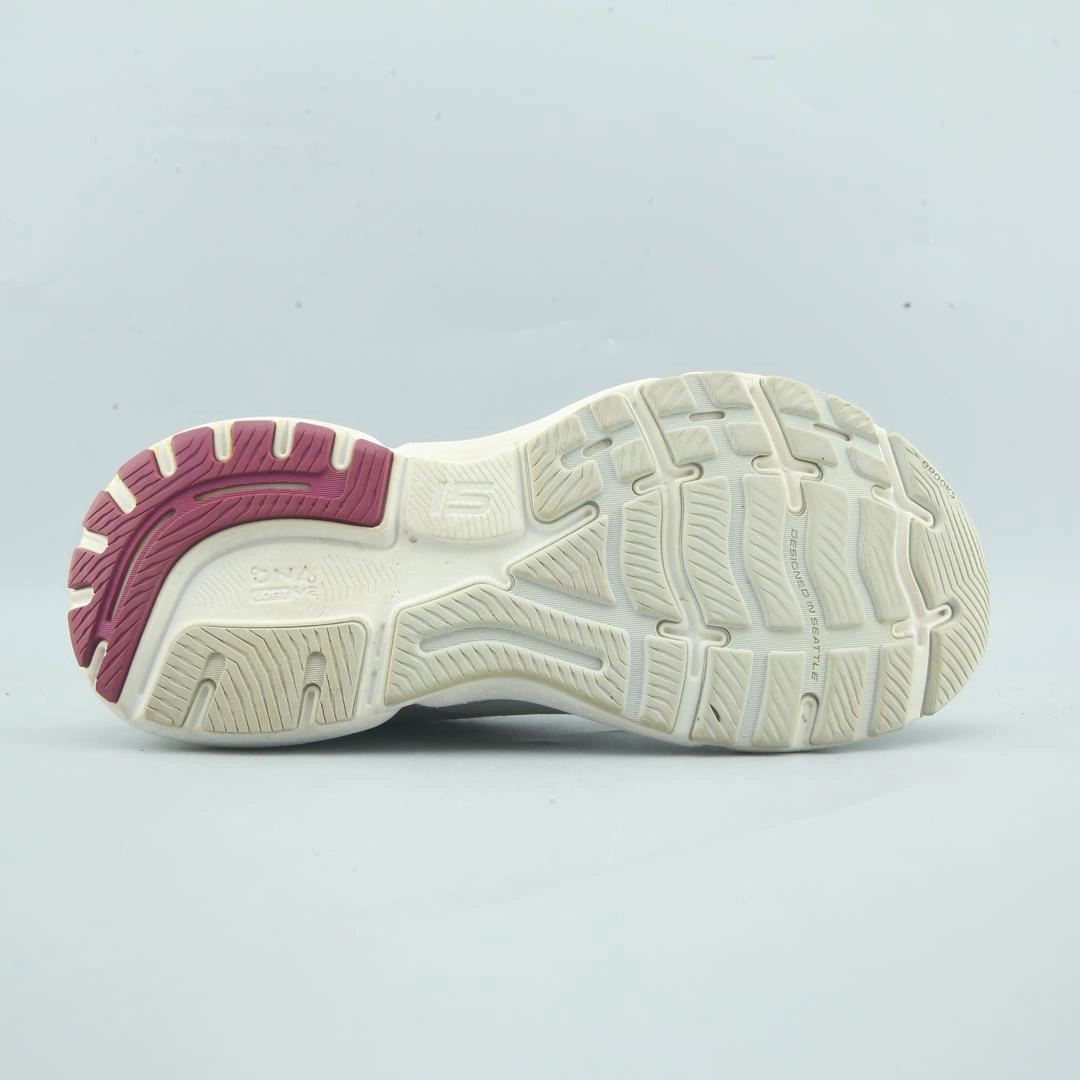 BROOKS GHOST 15 lightweight running shoe photos