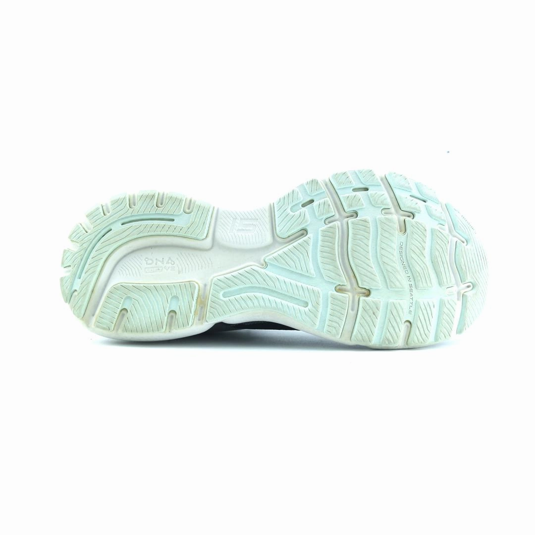 BROOKS GHOST 15 performance running shoe visuals