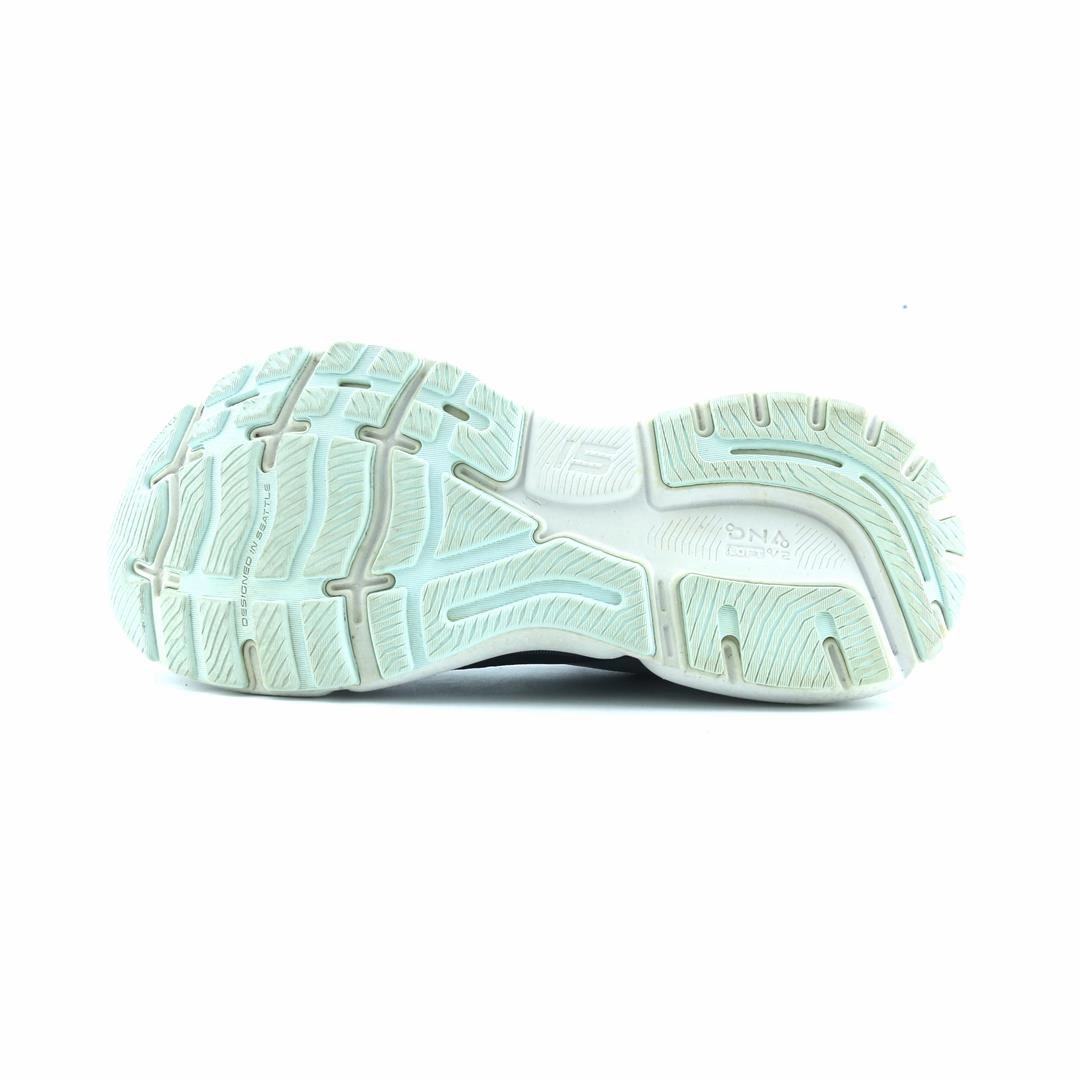 BROOKS GHOST 15 performance running shoe visuals