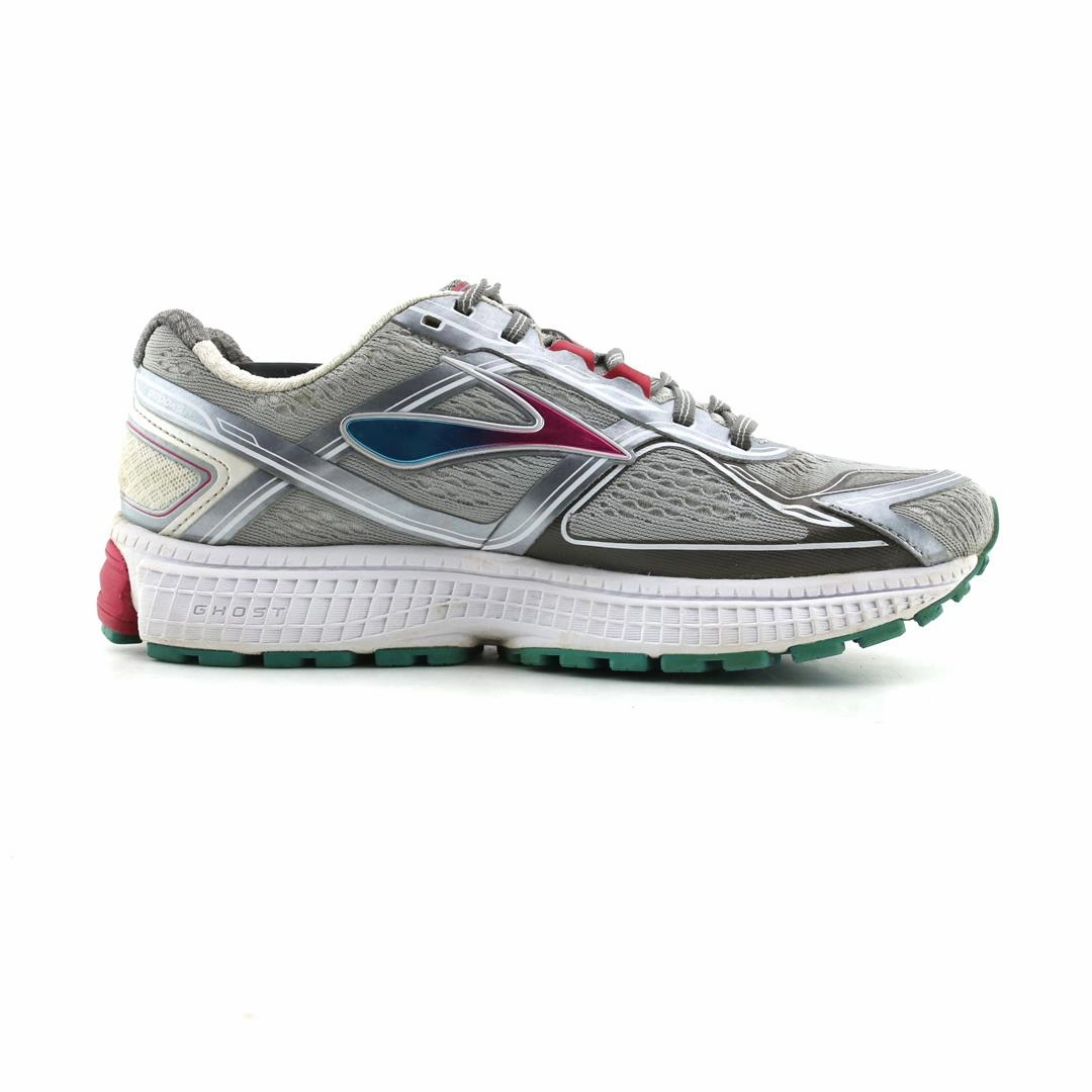 BROOKS GHOST 8 Brooks running shoe close-ups