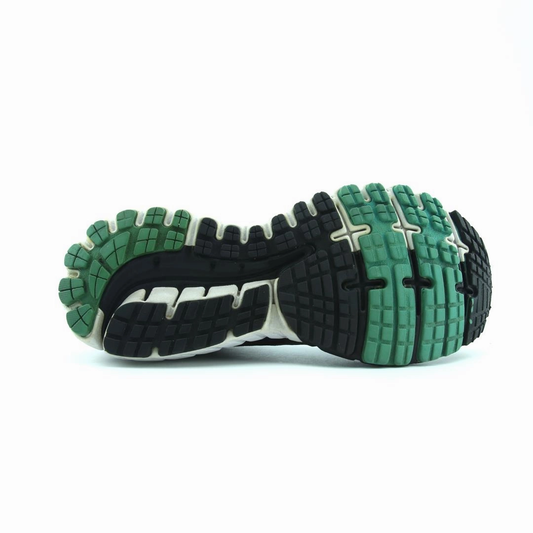 BROOKS GHOST 9 lightweight running shoe photos