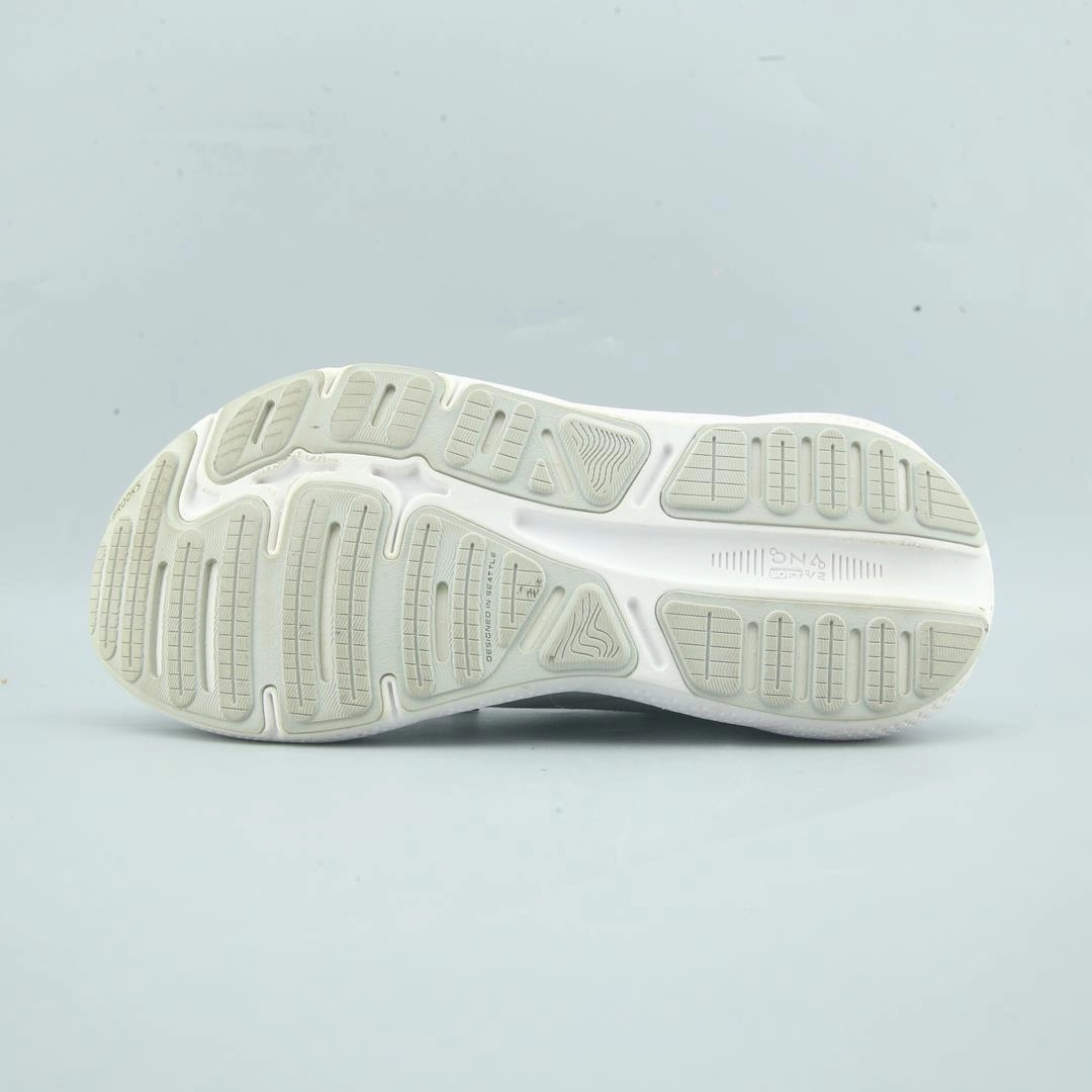 BROOKS GHOST MAX lightweight running shoe photos